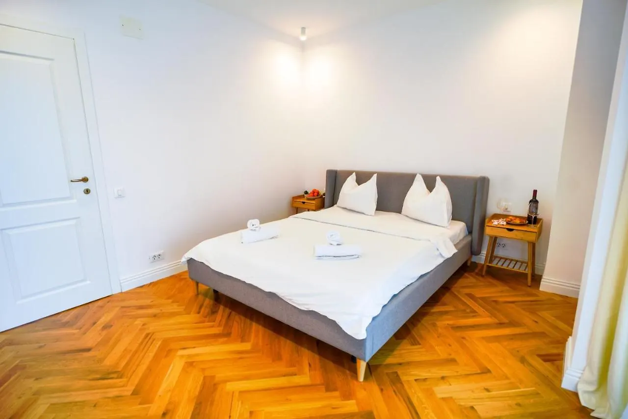 Luxury Central Park Apartment Bucarest
