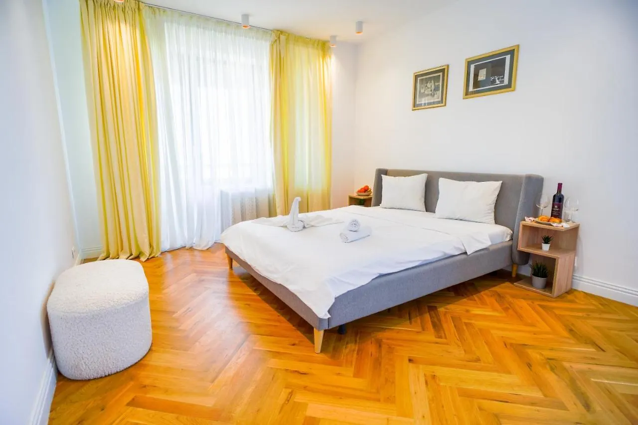 Luxury Central Park Apartment Bucarest