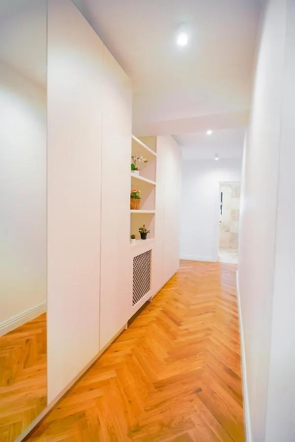 Luxury Central Park Apartment Bucarest 0*,  Rumanía