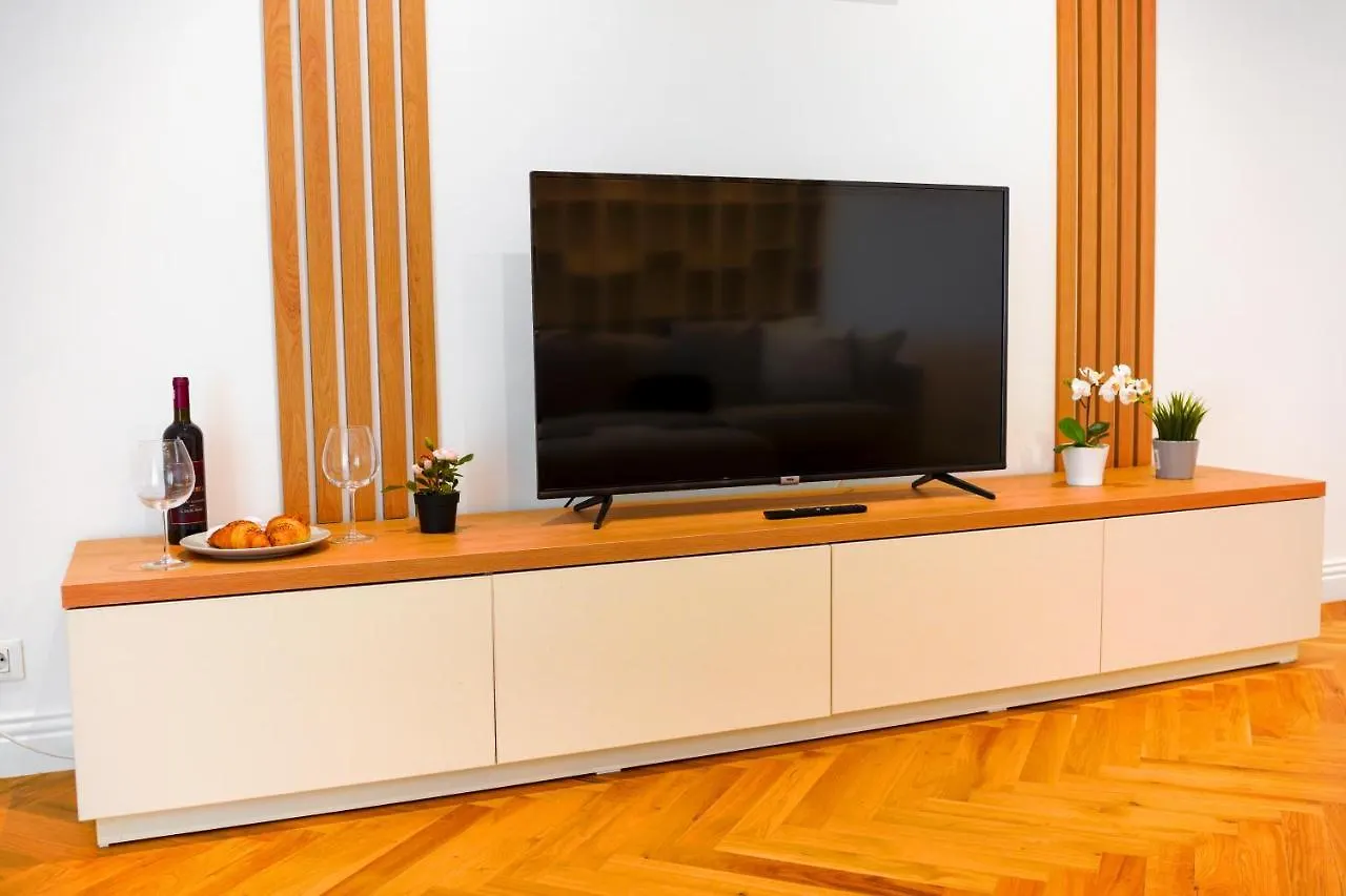 Luxury Central Park Apartment Bucarest